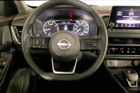 More photos of 2023 Nissan Rogue S at Cable Dahmer Kia of Lee's Summit, MO