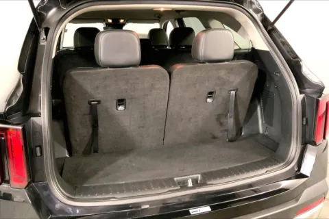 More photos of 2024 Kia Sorento S at Cable Dahmer Kia of Lee's Summit, MO