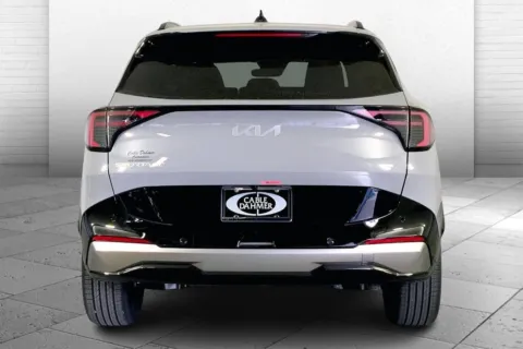 More photos of 2026 Kia Sportage Hybrid SX-Prestige at Cable Dahmer Kia of Lee's Summit, MO