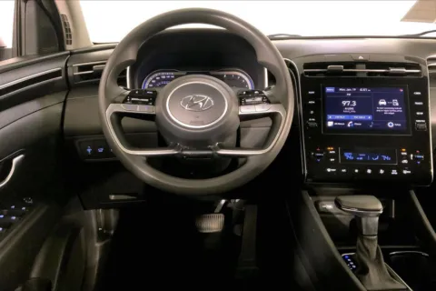 More photos of 2024 Hyundai Tucson SEL at Cable Dahmer Kia of Lee's Summit, MO
