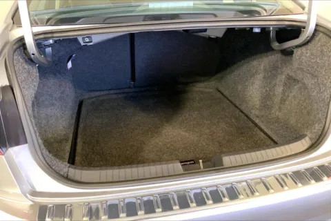 More photos of 2020 Volkswagen Jetta SEL Premium at Cable Dahmer Kia of Lee's Summit, MO