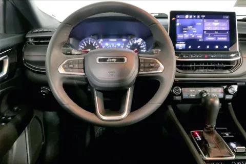 More photos of 2024 Jeep Compass Trailhawk at Cable Dahmer Kia of Lee's Summit, MO