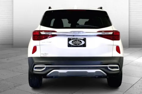 Another view of 2023 Kia Seltos EX for sale in Lee's Summit, MO at Cable Dahmer Kia of Lee's Summit