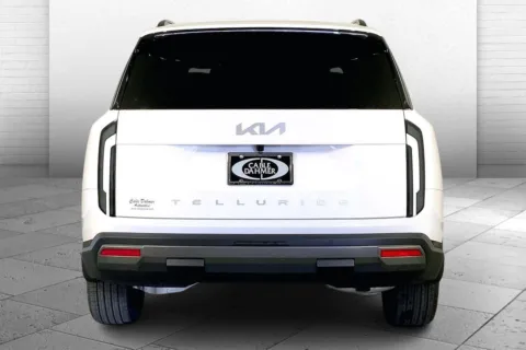 More photos of 2027 Kia Telluride EX at Cable Dahmer Kia of Lee's Summit, MO