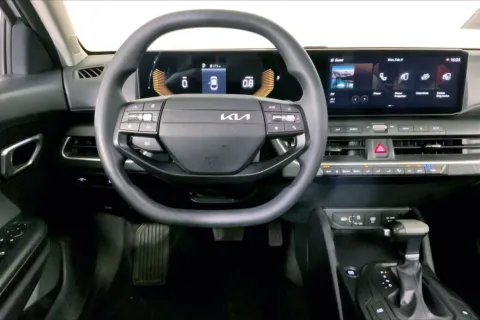 More photos of 2025 Kia K4 LXS at Cable Dahmer Kia of Lee's Summit, MO