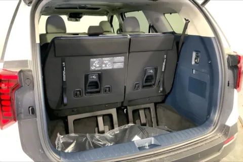 More photos of 2026 Kia Carnival Hybrid SX Prestige at Cable Dahmer Kia of Lee's Summit, MO