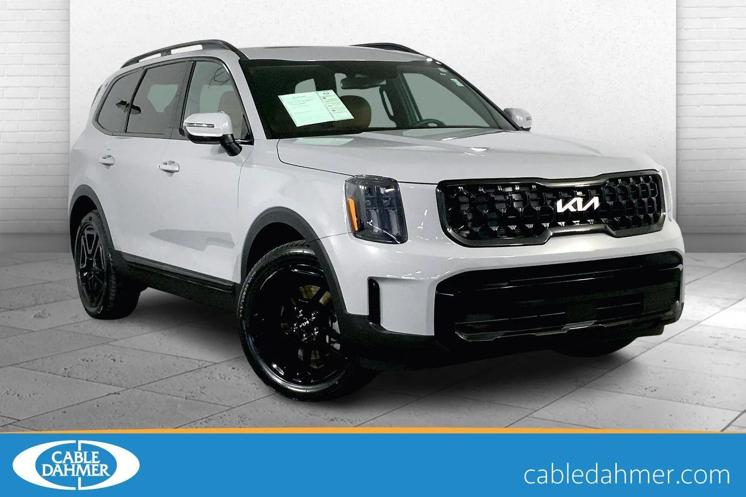 Used 2024 Kia Telluride EX X-Line with VIN 5XYP3DGCXRG565098 for sale in Kansas City