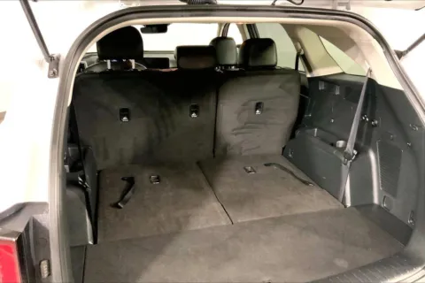 More photos of 2024 Kia Sorento S at Cable Dahmer Kia of Lee's Summit, MO