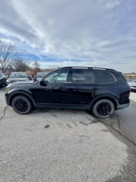 Photos of 2024 Kia Telluride SX X-Pro for sale in Lee's Summit, MO at Cable Dahmer Kia of Lee's Summit