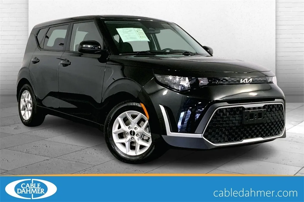 Black 2024 Kia Soul LX for sale in Lee's Summit, MO