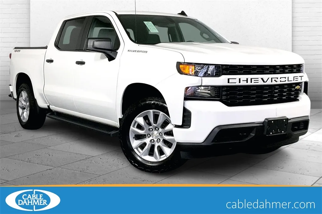 White 2021 Chevrolet Silverado 1500 Custom for sale in Lee's Summit, MO