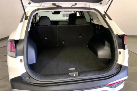 More photos of 2024 Kia Sportage LX at Cable Dahmer Kia of Lee's Summit, MO