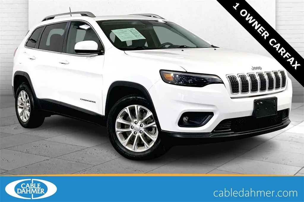 White 2019 Jeep Cherokee Latitude for sale in Lee's Summit, MO