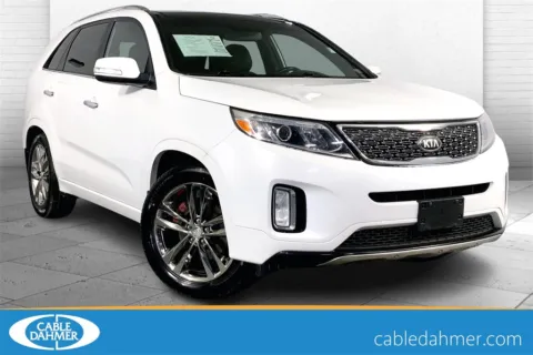 White 2014 Kia Sorento Limited V6 for sale in Lee's Summit, MO