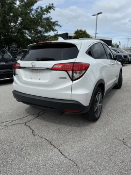 More photos of 2021 Honda HR-V EX at Cable Dahmer Kia of Lee's Summit, MO
