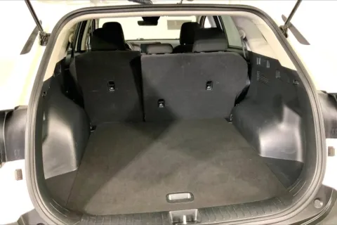 More photos of 2024 Kia Sportage LX at Cable Dahmer Kia of Lee's Summit, MO