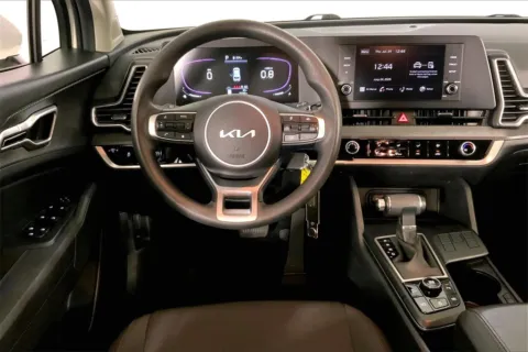 More photos of 2024 Kia Sportage LX at Cable Dahmer Kia of Lee's Summit, MO