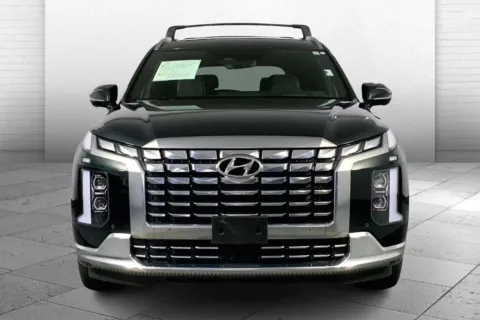 Photos of 2024 Hyundai Palisade Calligraphy for sale in Lee's Summit, MO at Cable Dahmer Kia of Lee's Summit