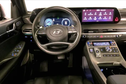 More photos of 2024 Hyundai Palisade Calligraphy at Cable Dahmer Kia of Lee's Summit, MO