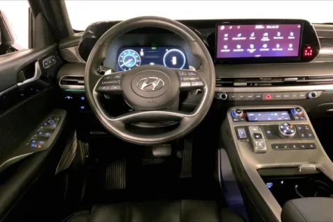 More photos of 2024 Hyundai PALISADE Calligraphy at Cable Dahmer Kia of Lee's Summit, MO