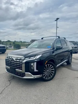 More photos of 2024 Hyundai Palisade Calligraphy at Cable Dahmer Kia of Lee's Summit, MO