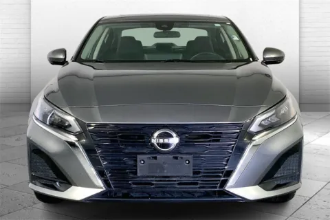 Photos of 2024 Nissan Altima 2.5 SL for sale in Lee's Summit, MO at Cable Dahmer Kia of Lee's Summit