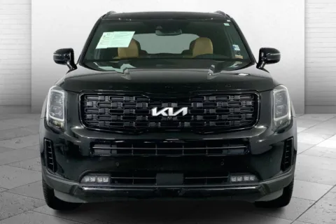 Photos of 2022 Kia Telluride SX for sale in Lee's Summit, MO at Cable Dahmer Kia of Lee's Summit