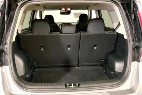More photos of 2023 Kia Soul LX at Cable Dahmer Kia of Lee's Summit, MO