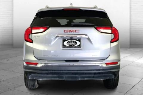 Another view of 2024 GMC Terrain SLT for sale in Lee's Summit, MO at Cable Dahmer Kia of Lee's Summit