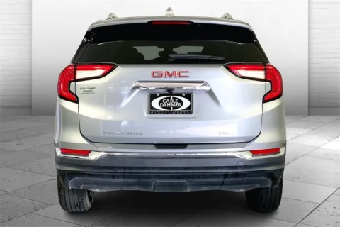 Another view of 2024 GMC Terrain SLT for sale in Lee's Summit, MO at Cable Dahmer Kia of Lee's Summit