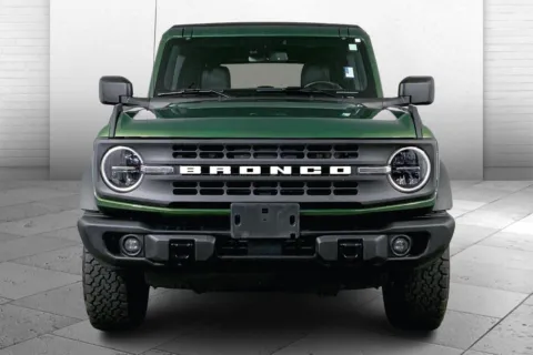 Photos of 2023 Ford Bronco Black Diamond for sale in Lee's Summit, MO at Cable Dahmer Kia of Lee's Summit