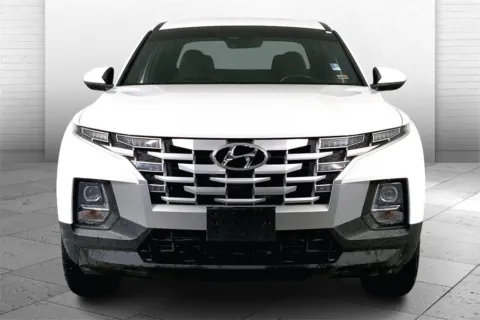 Photos of 2023 Hyundai Santa Cruz SE for sale in Lee's Summit, MO at Cable Dahmer Kia of Lee's Summit