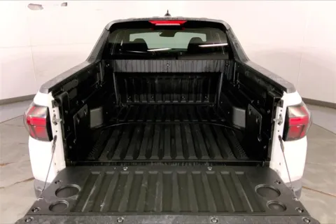 More photos of 2023 Hyundai Santa Cruz SE at Cable Dahmer Kia of Lee's Summit, MO