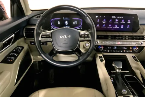 More photos of 2024 Kia Telluride EX at Cable Dahmer Kia of Lee's Summit, MO