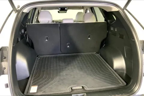 More photos of 2022 Hyundai Tucson SEL at Cable Dahmer Kia of Lee's Summit, MO