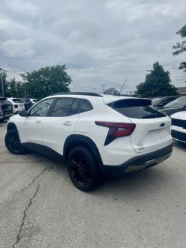 Photos of 2024 Chevrolet Trax LT for sale in Lee's Summit, MO at Cable Dahmer Kia of Lee's Summit