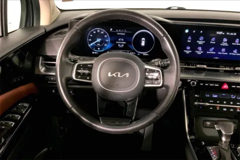 More photos of 2023 Kia Carnival SX Prestige at Cable Dahmer Kia of Lee's Summit, MO