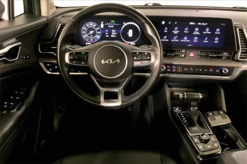 More photos of 2023 Kia Sportage SX at Cable Dahmer Kia of Lee's Summit, MO