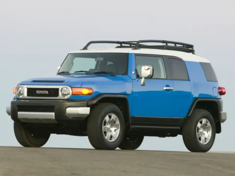 Yellow 2007 Toyota FJ Cruiser for sale in Lee's Summit, MO