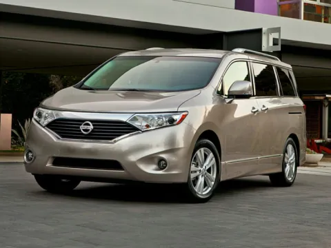 Silver 2016 Nissan Quest 3.5 SV for sale in Lee's Summit, MO