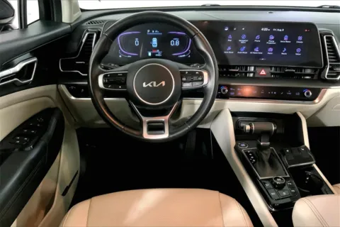 More photos of 2023 Kia Sportage EX at Cable Dahmer Kia of Lee's Summit, MO