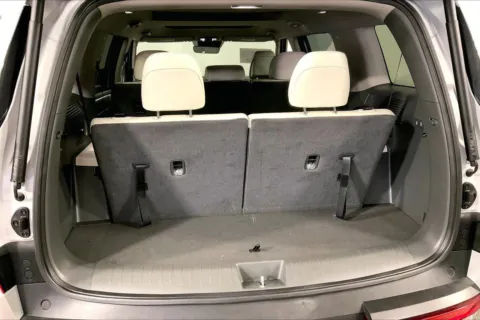 More photos of 2024 Hyundai Santa Fe Limited at Cable Dahmer Kia of Lee's Summit, MO