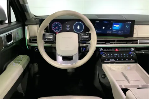 More photos of 2024 Hyundai Santa Fe Limited at Cable Dahmer Kia of Lee's Summit, MO