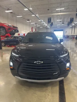 Photos of 2021 Chevrolet Blazer LT for sale in Lee's Summit, MO at Cable Dahmer Kia of Lee's Summit