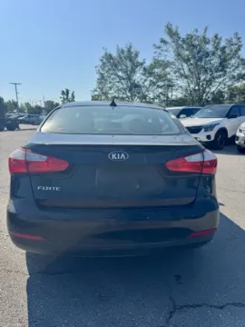 More photos of 2016 Kia Forte LX at Cable Dahmer Kia of Lee's Summit, MO