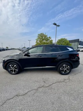Photos of 2023 Kia Sportage EX for sale in Lee's Summit, MO at Cable Dahmer Kia of Lee's Summit