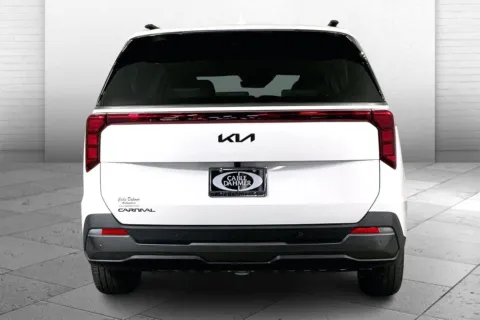 More photos of 2025 Kia Carnival SX at Cable Dahmer Kia of Lee's Summit, MO
