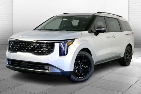 Photos of 2025 Kia Carnival SX Prestige for sale in Lee's Summit, MO at Cable Dahmer Kia of Lee's Summit