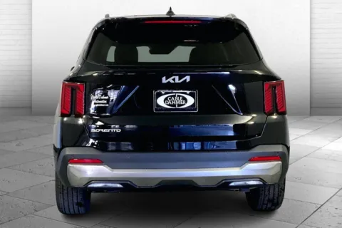 More photos of 2025 Kia Sorento SX at Cable Dahmer Kia of Lee's Summit, MO
