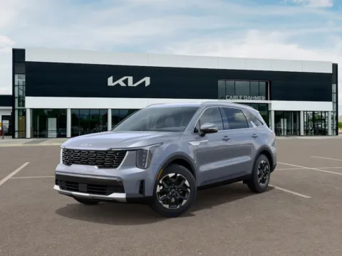 Silver 2025 Kia Sorento S for sale in Lee's Summit, MO
